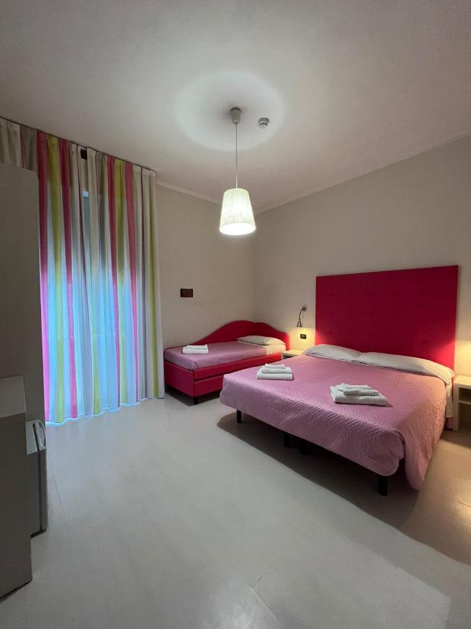 Hotel Leonardo チェゼナーティコ エクステリア 写真